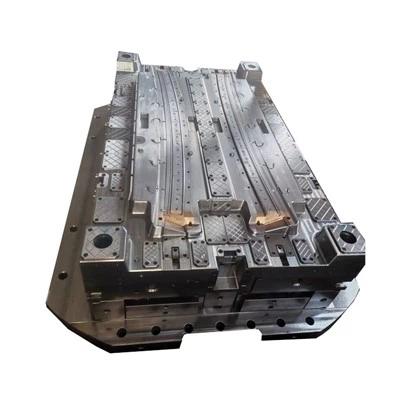 Stampo per pannello di rivestimento